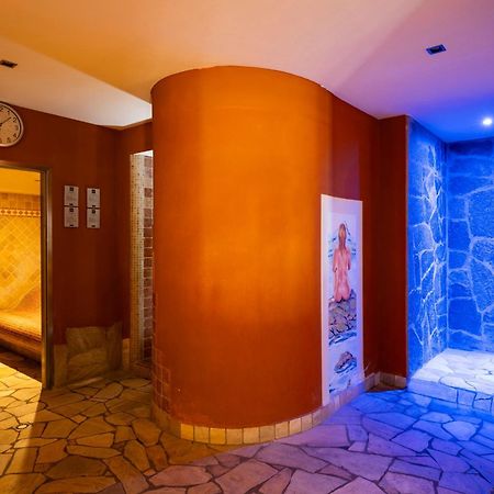 Sport Hotel Vittoria Passo del Tonale Esterno foto
