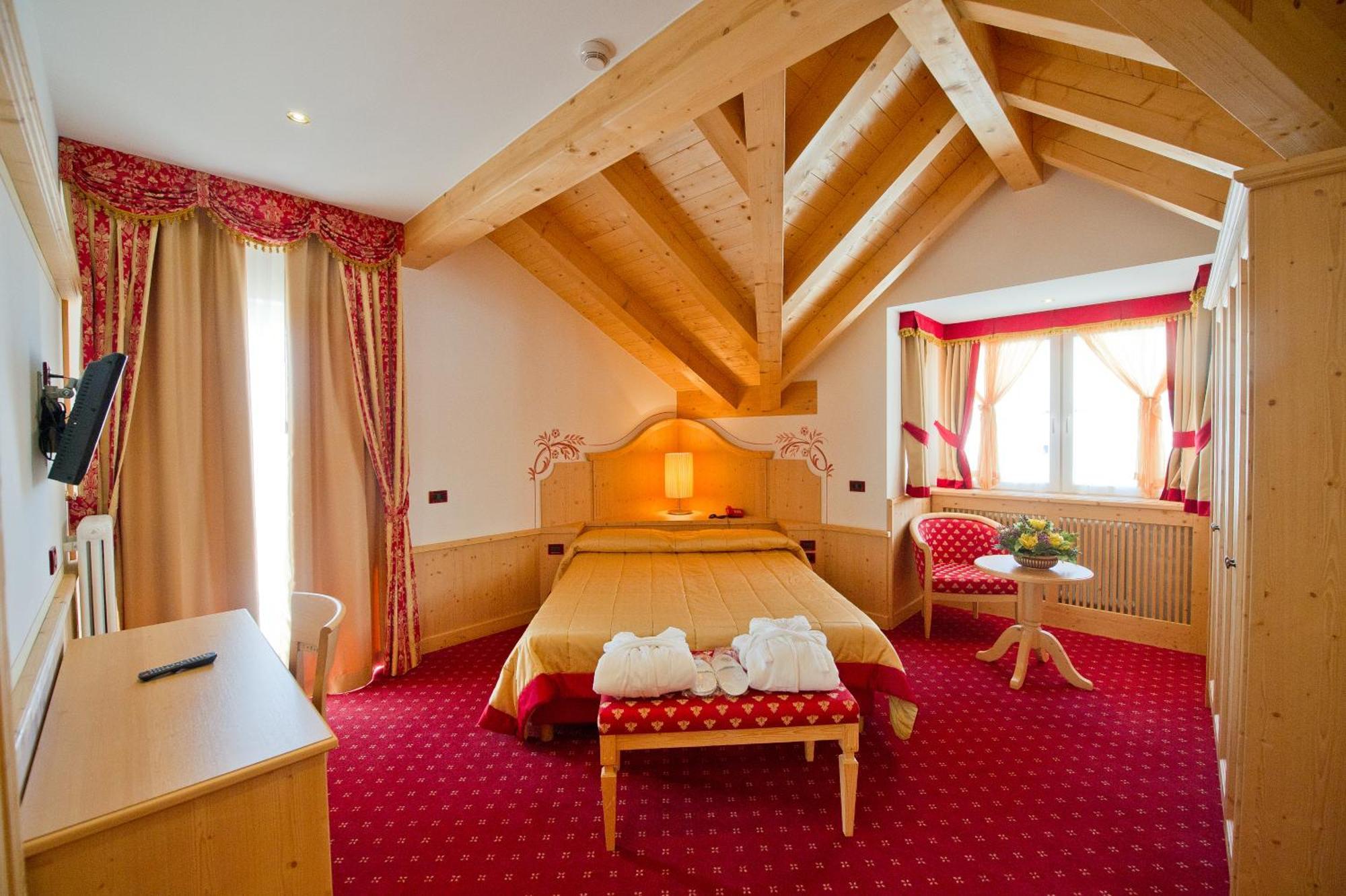 Sport Hotel Vittoria Passo del Tonale Camera foto