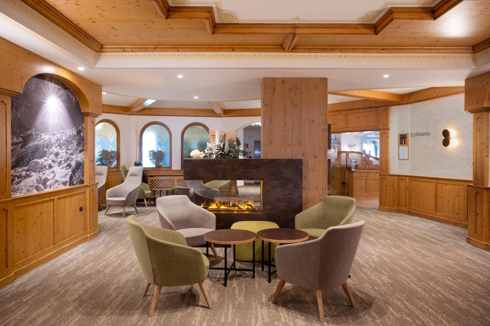 Sport Hotel Vittoria Passo del Tonale Esterno foto