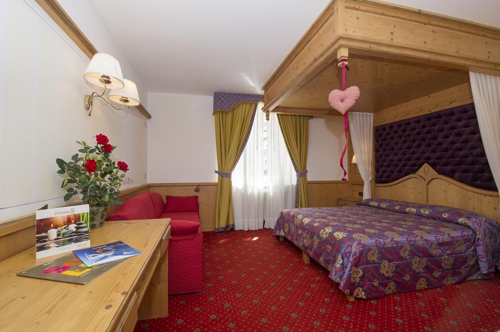 Sport Hotel Vittoria Passo del Tonale Esterno foto
